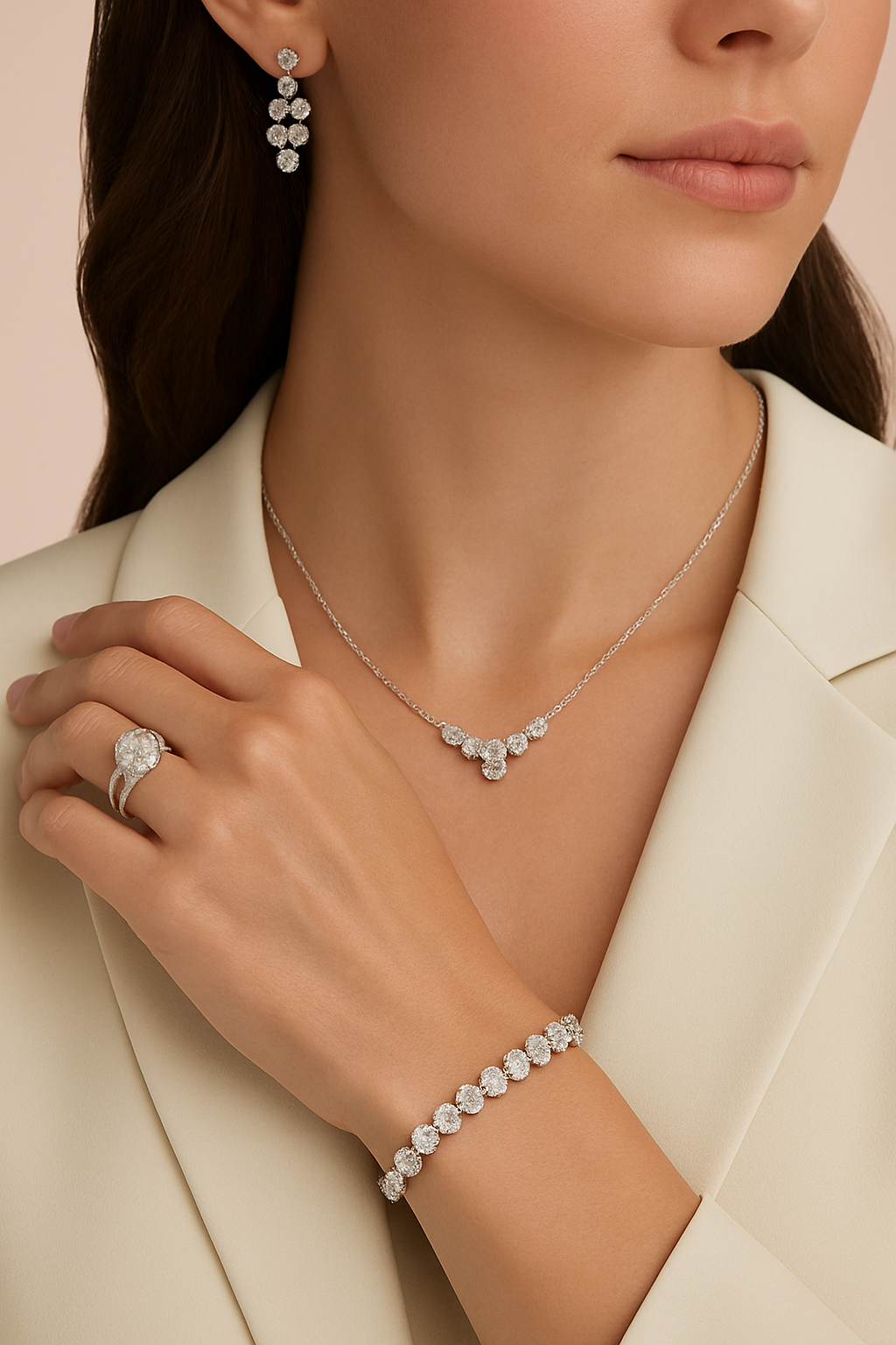 Holiday Jewelry Styling Guide: What to Wear This Festive Season🎄