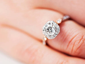 What is a Setting in Jewelry? A Deep Dive Into the Halo Setting